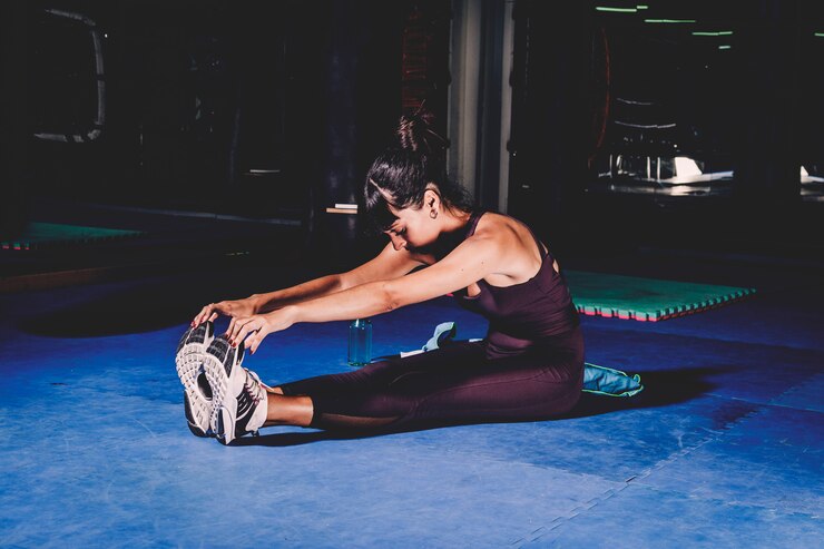 When to Use Dynamic and Static Stretches to Improve Your Workouts and Recovery
